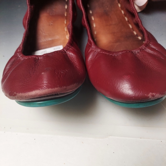 Tieks burgundy ballet flats size htf sz 10 leather - Picture 2 of 8